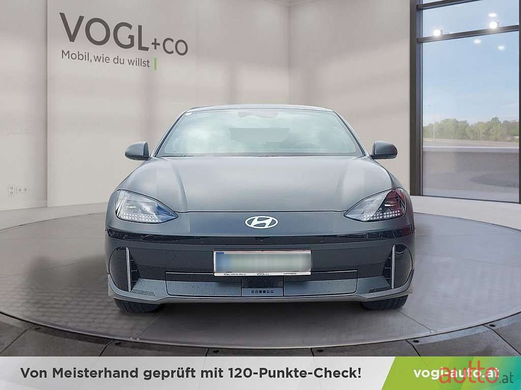 2023' Hyundai Ioniq 6 photo #6