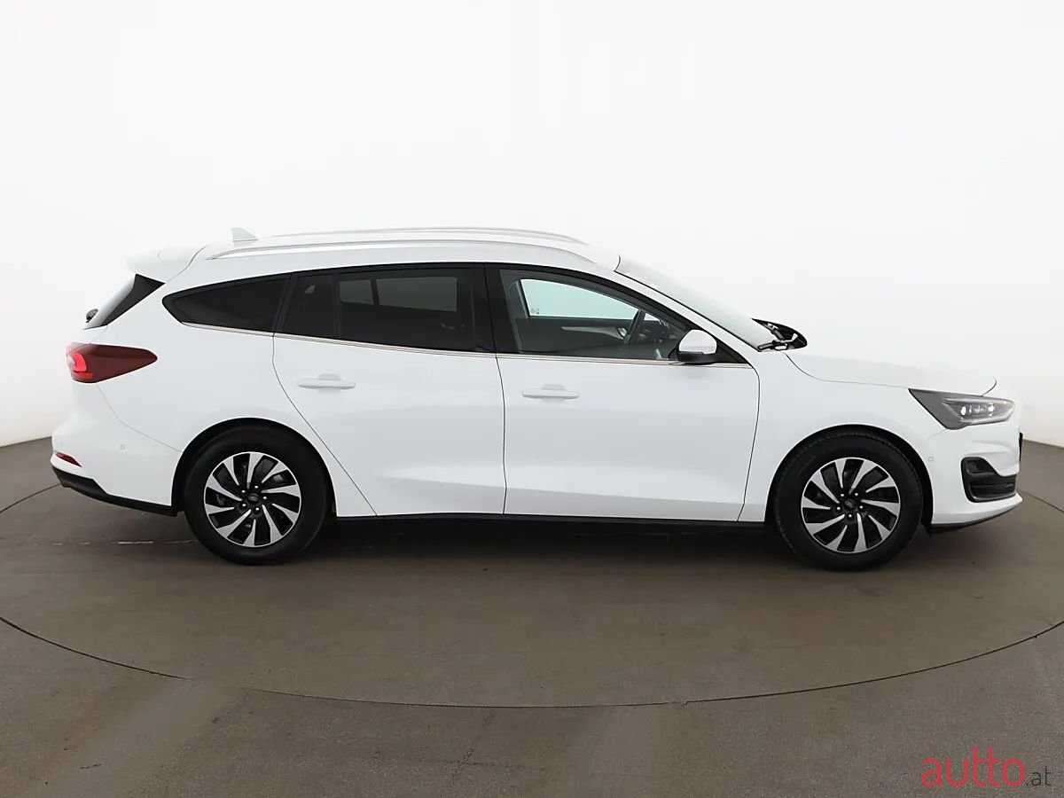 2023' Ford Focus photo #4