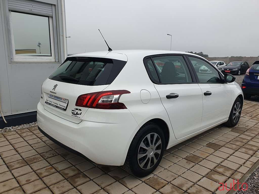 2014' Peugeot 308 photo #5