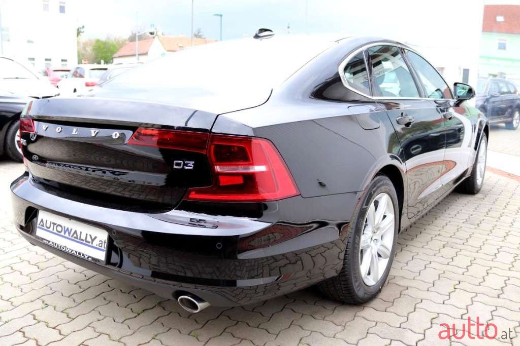 2018' Volvo S90 photo #2