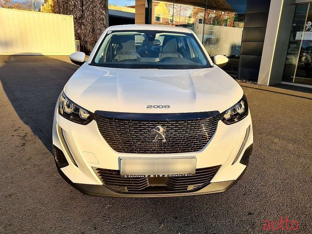 2022' Peugeot 2008 photo #5