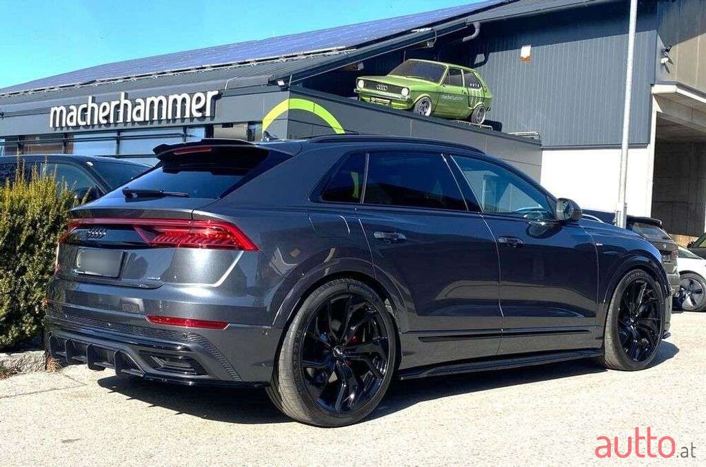 2019' Audi Q8 photo #4