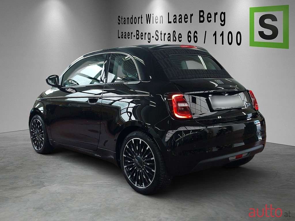 2021' Fiat 500C photo #2