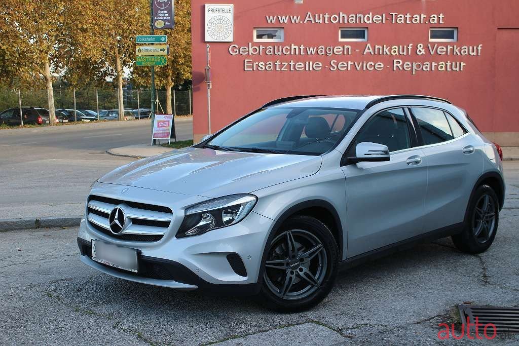 2016' Mercedes-Benz Gla-Klasse photo #1