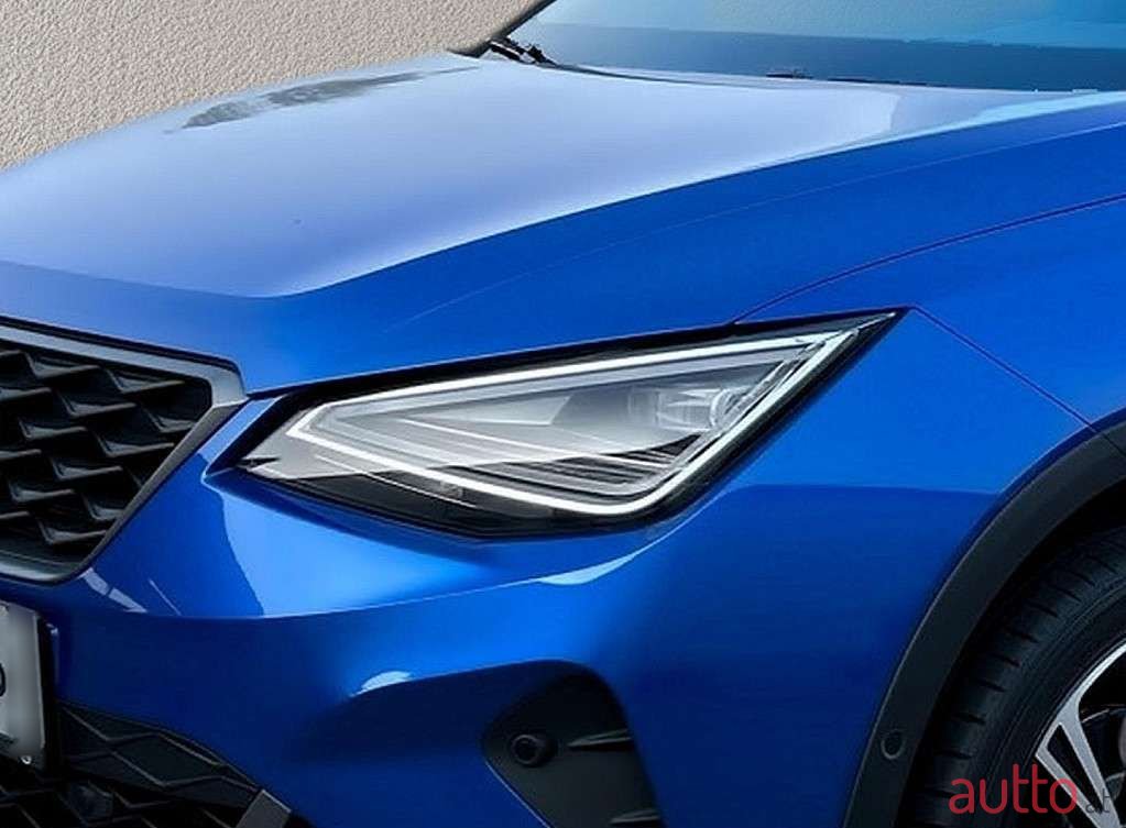 2023' SEAT Arona photo #2