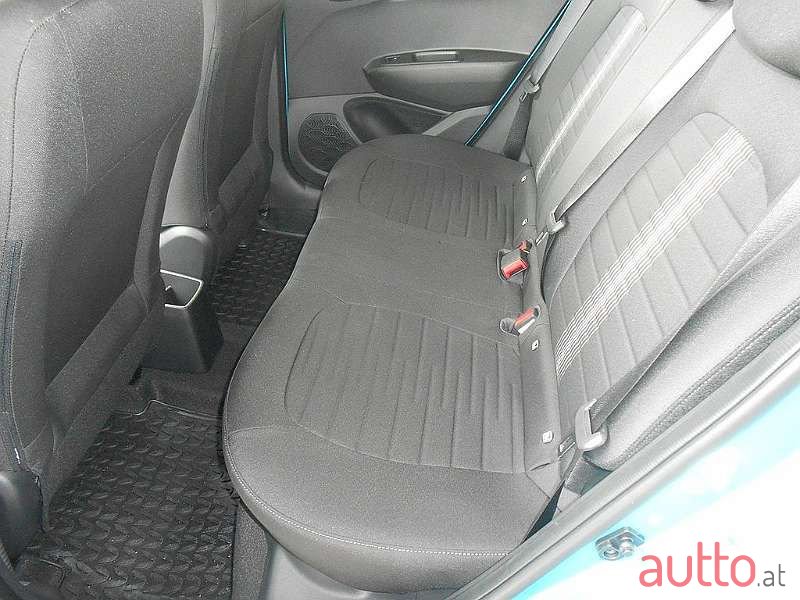 2021' Hyundai i10 photo #5