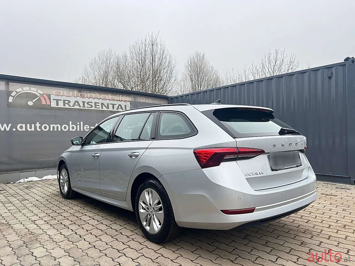 2022' Skoda Octavia photo #5
