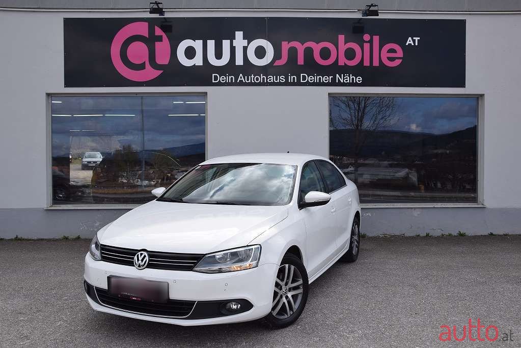 2012' Volkswagen Jetta photo #1