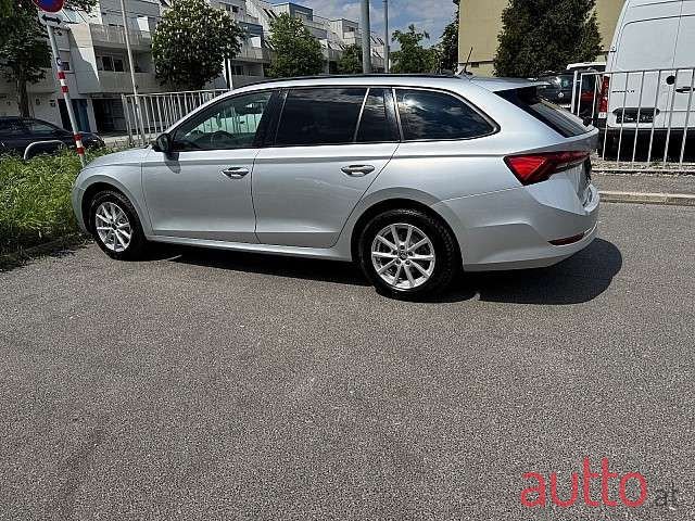 2021' Skoda Octavia photo #5