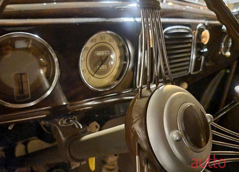 1938' Ford De Luxe photo #5