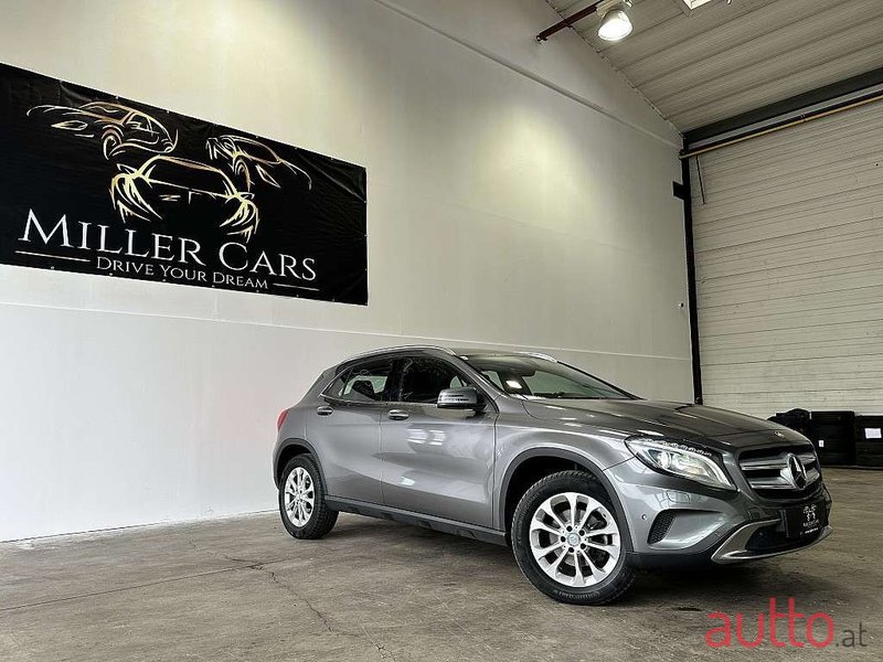 2016' Mercedes-Benz Gla-Klasse photo #1