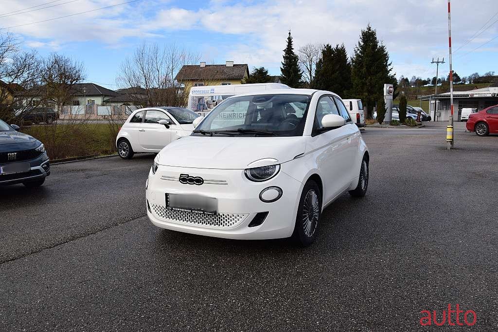 2023' Fiat 500 E photo #1