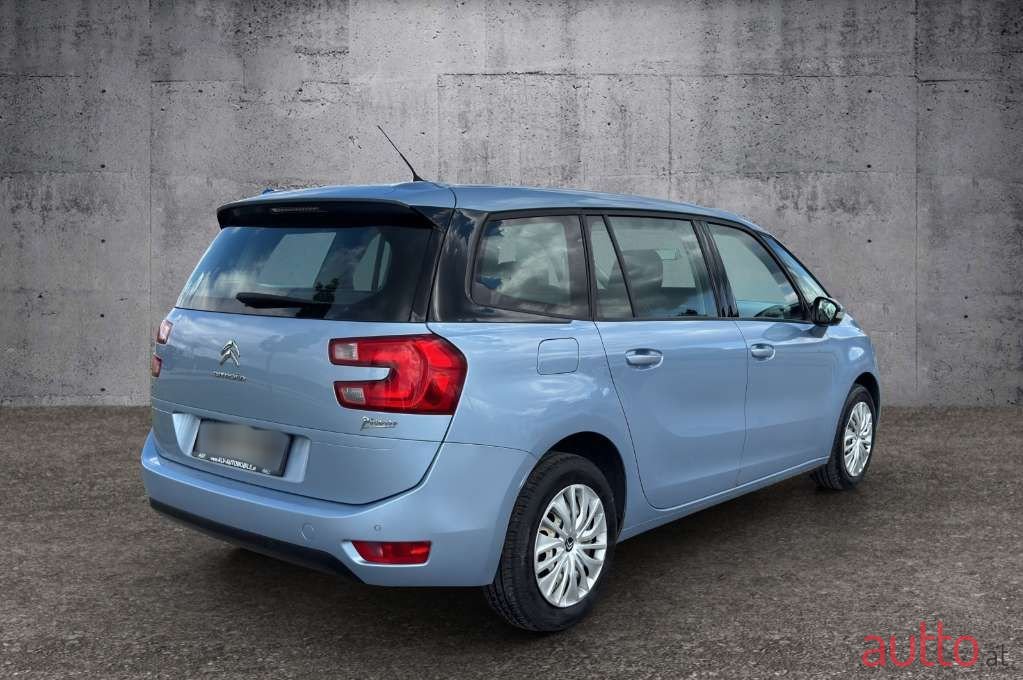 2015' Citroen C4 Picasso photo #4
