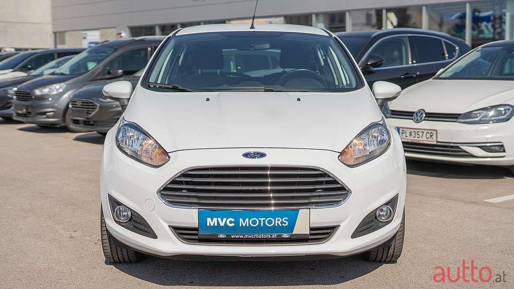 2013' Ford Fiesta photo #1