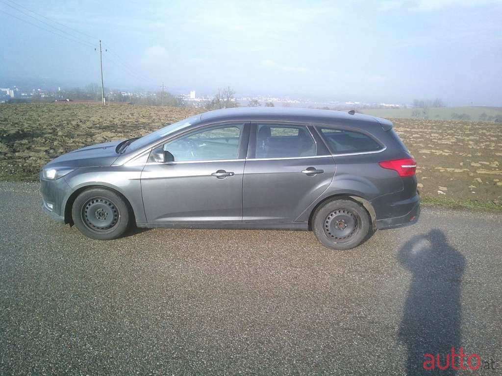 2015' Ford Focus photo #3