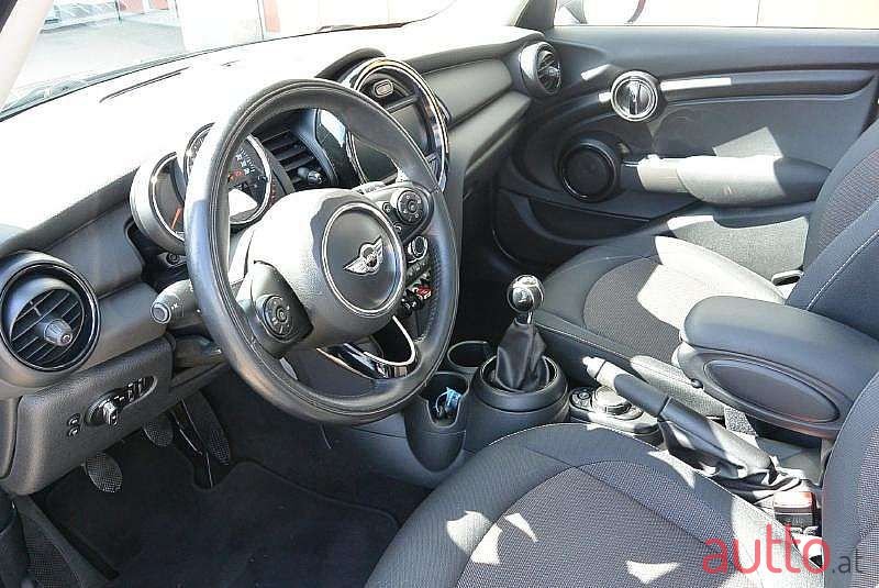 2017' MINI Mini photo #5