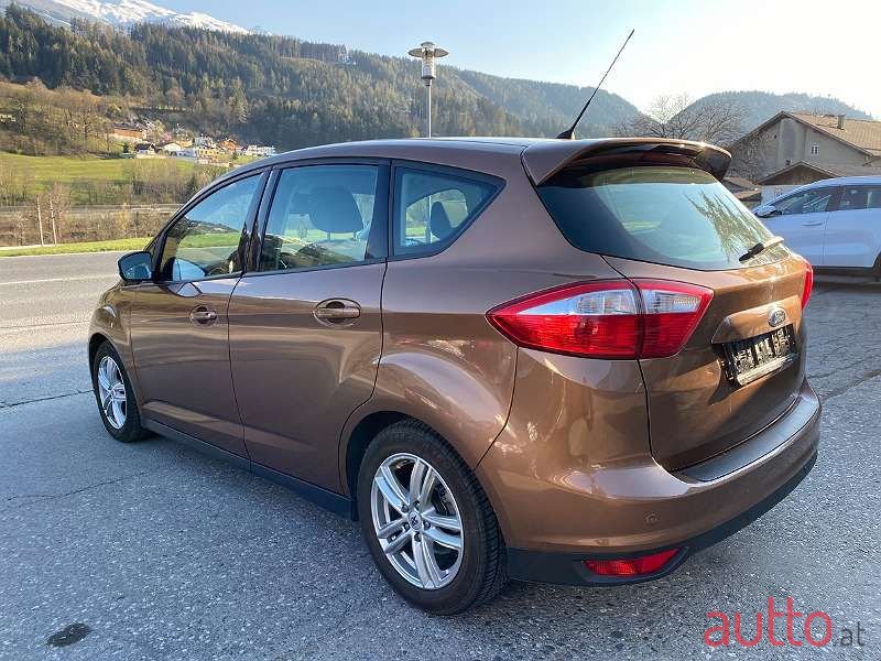 2013' Ford C-MAX photo #4