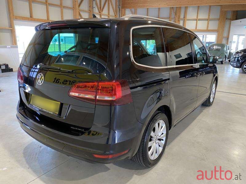 2018' Volkswagen Sharan photo #5