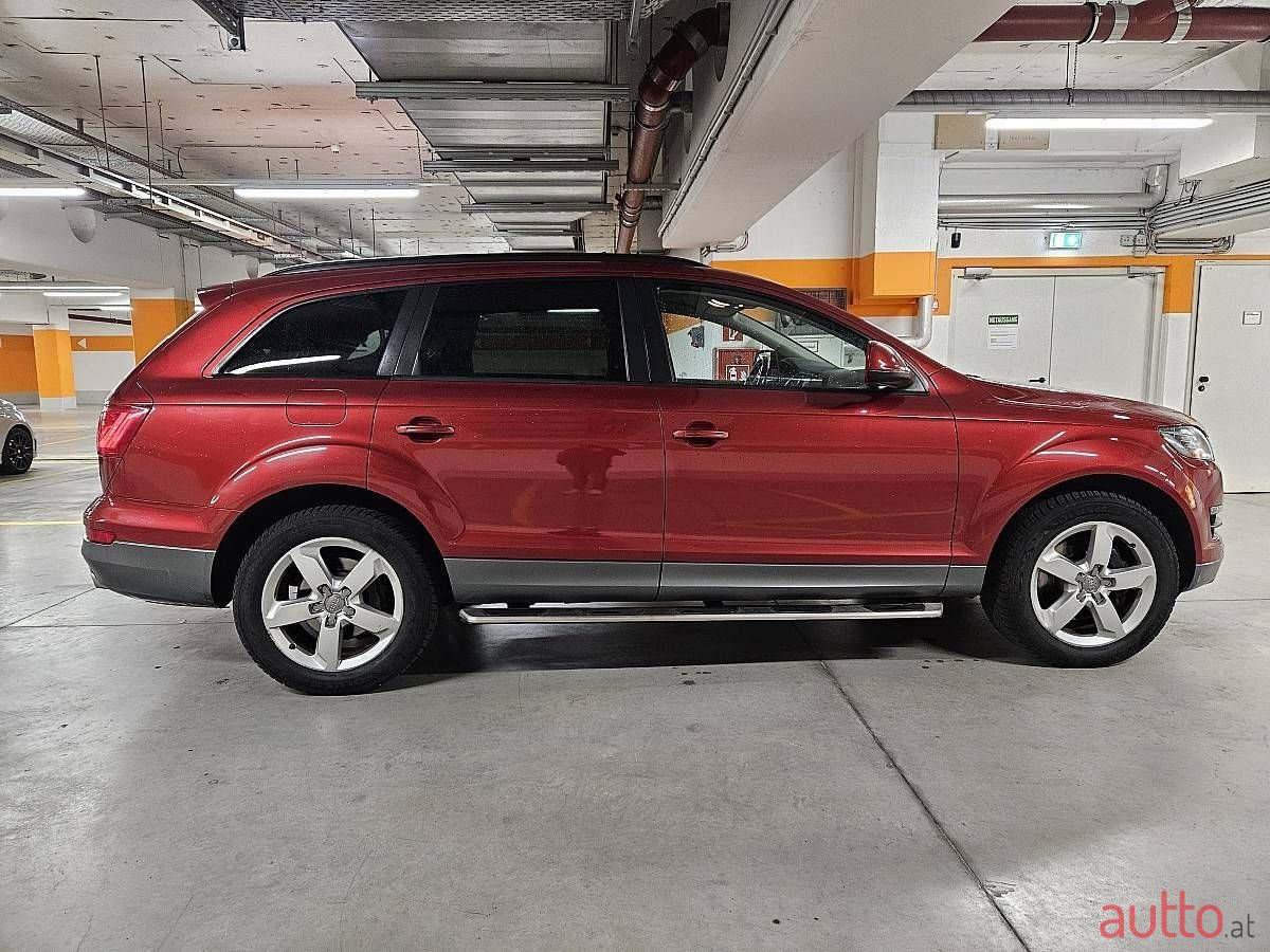 2012' Audi Q7 photo #5