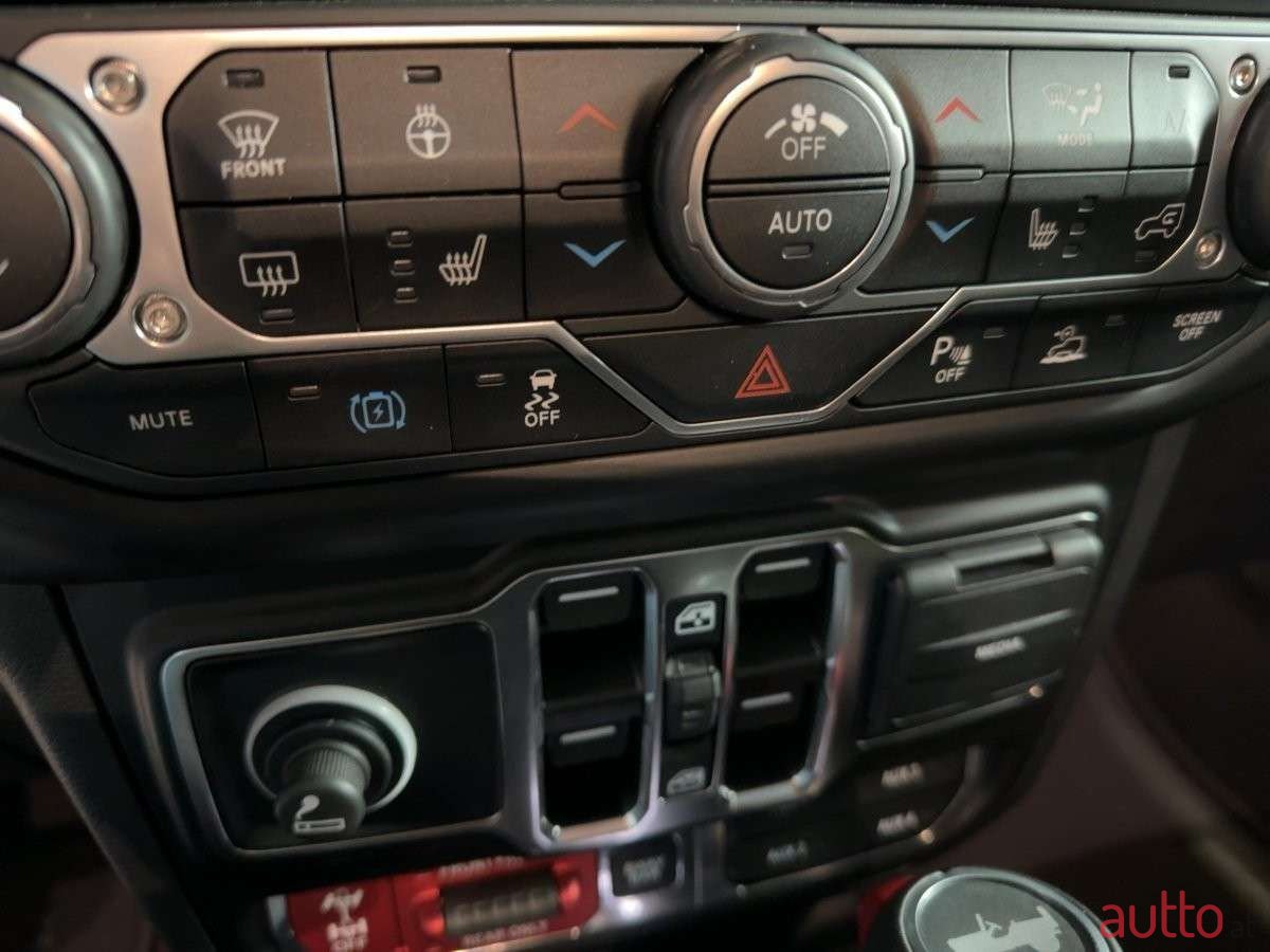 2024' Jeep Wrangler photo #6