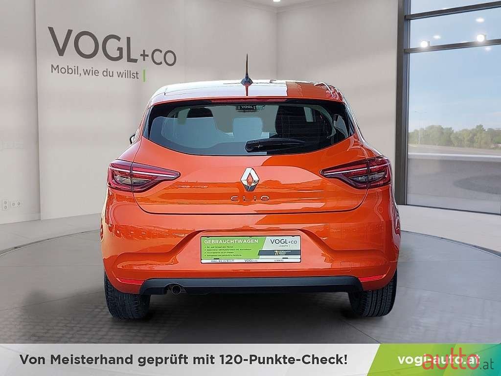 2021' Renault Clio photo #6