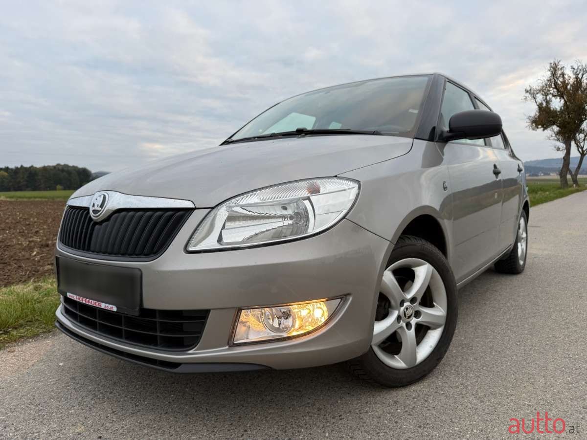 2014' Skoda Fabia photo #4
