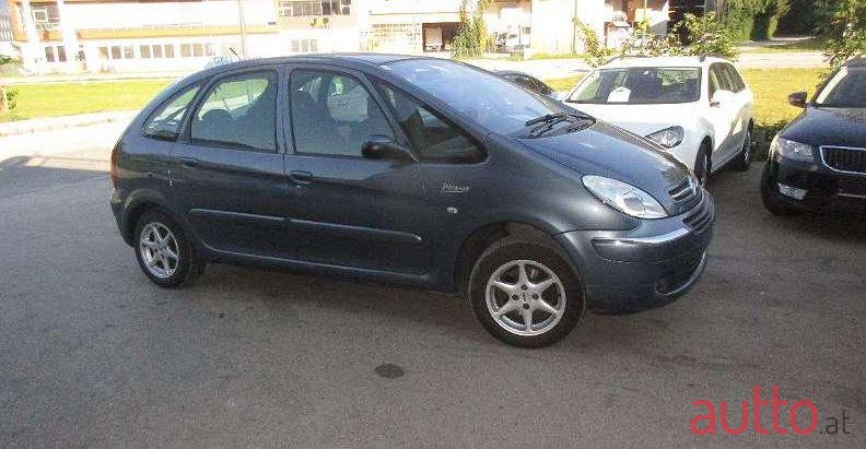 2008' Citroen Xsara Picasso photo #1