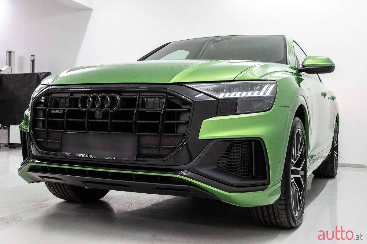 2022' Audi Q8 photo #5