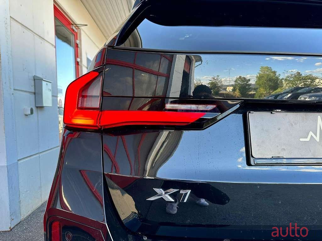 2023' BMW X1 photo #5