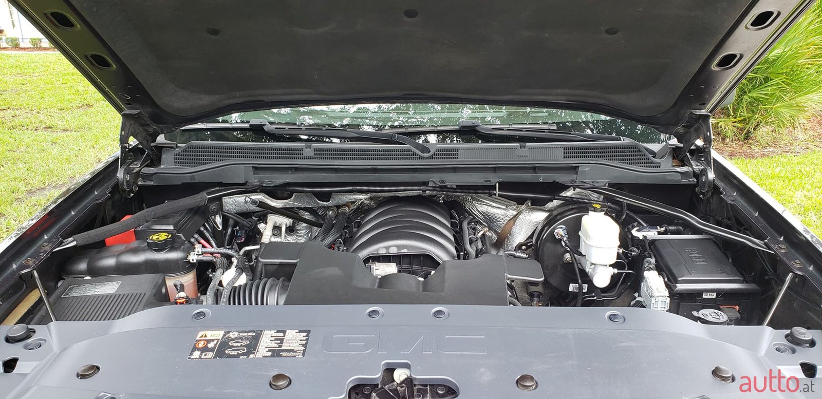 2014' GMC Sierra 1500 SLT Z71 photo #2