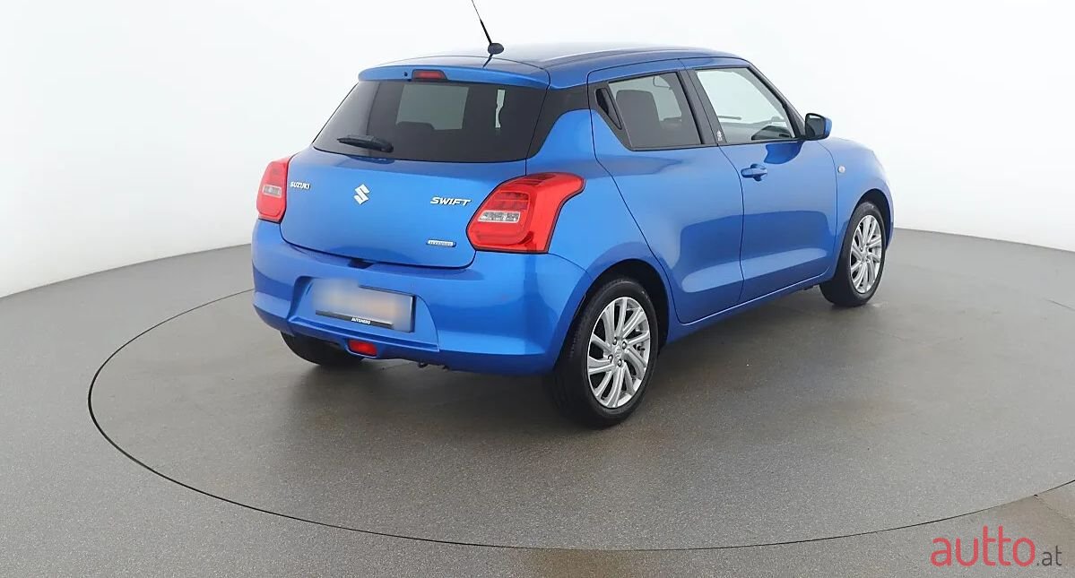 2021' Suzuki Swift photo #5