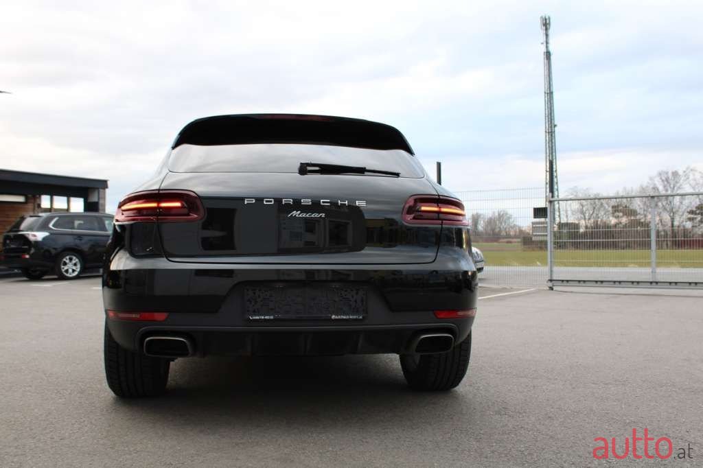 2018' Porsche Macan photo #6