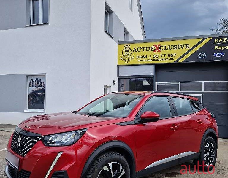 2020' Peugeot 2008 photo #2