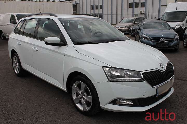 2019' Skoda Fabia photo #3