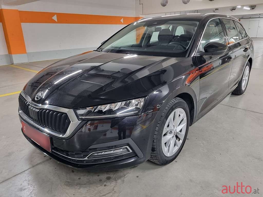 2020' Skoda Octavia photo #1