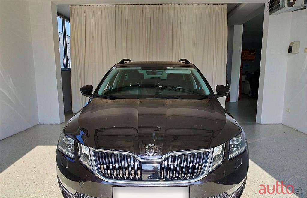 2018' Skoda Octavia photo #2