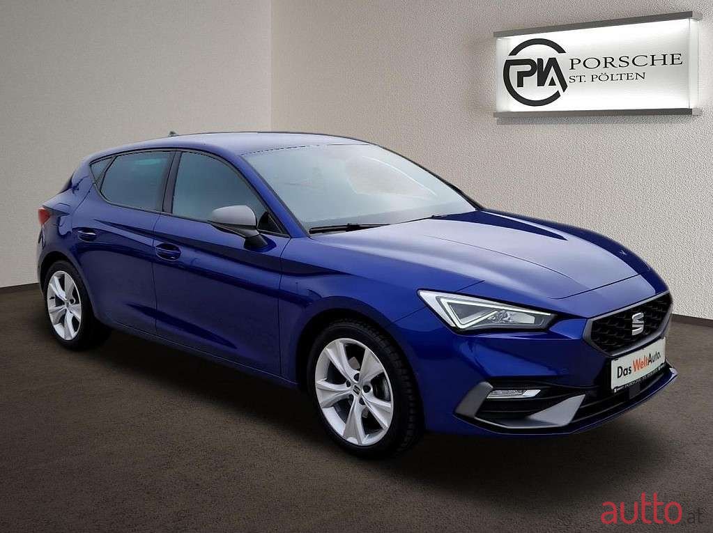 2020' SEAT Leon photo #2