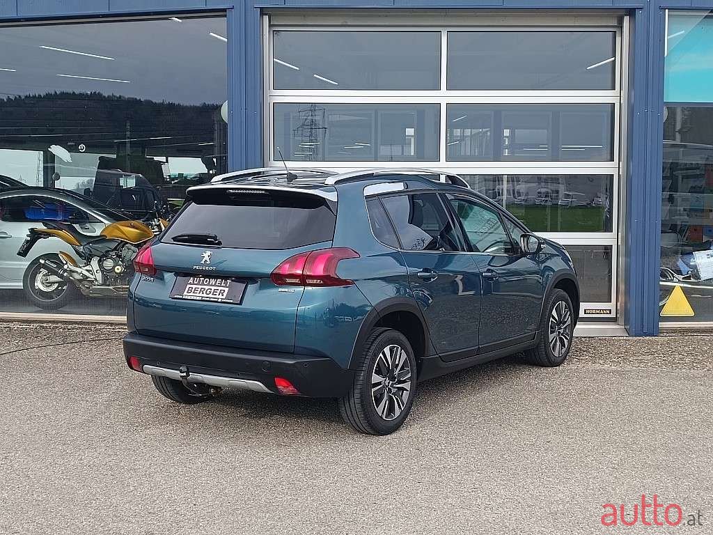 2017' Peugeot 2008 photo #5