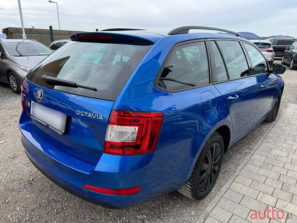 2016' Skoda Octavia photo #5