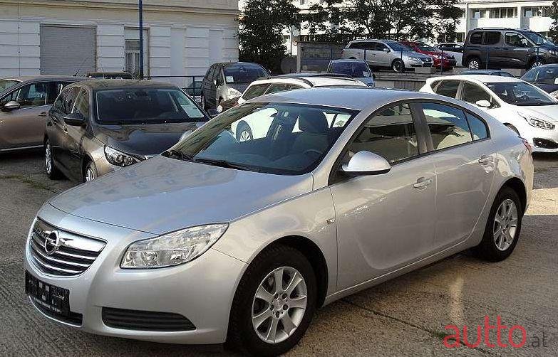 2009' Opel Insignia photo #1