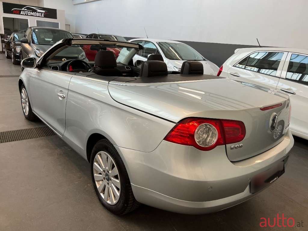 2007' Volkswagen Eos photo #6
