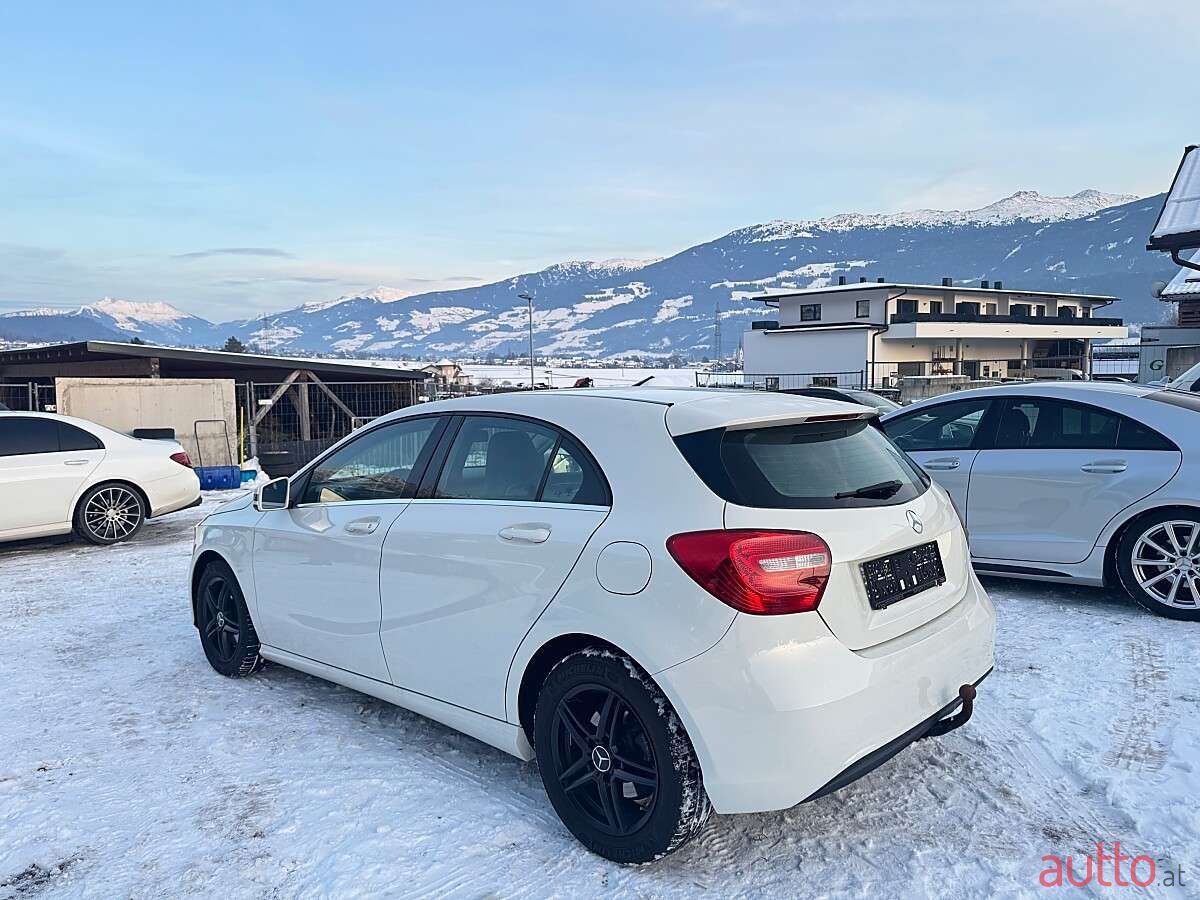 2015' Mercedes-Benz A-Klasse photo #6