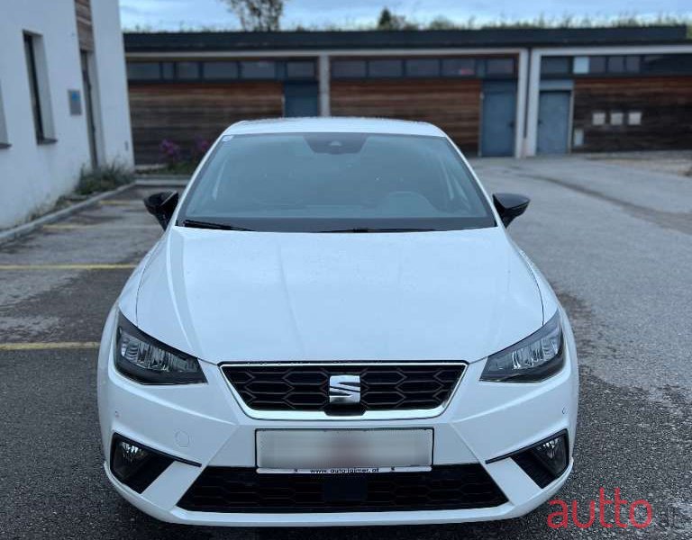 2021' SEAT Ibiza photo #2