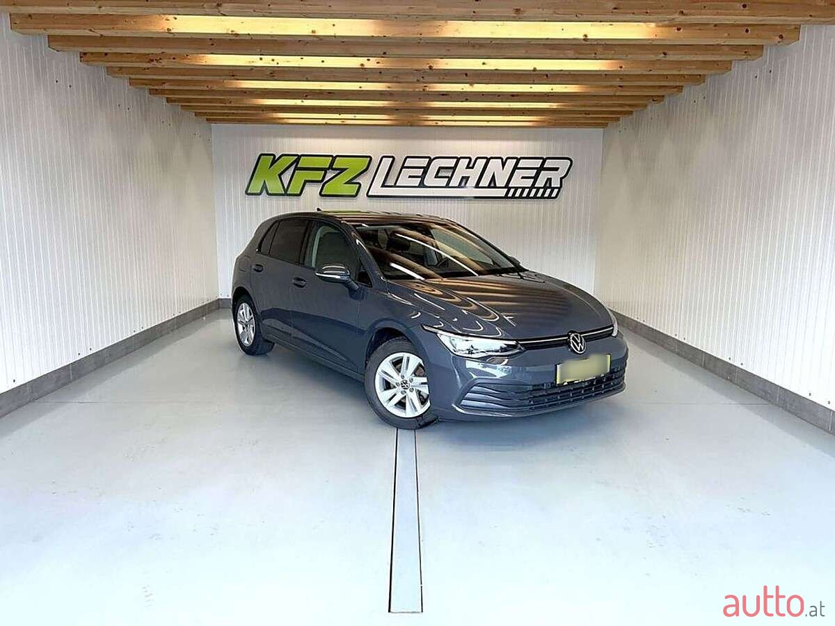 2022' Volkswagen Golf photo #1
