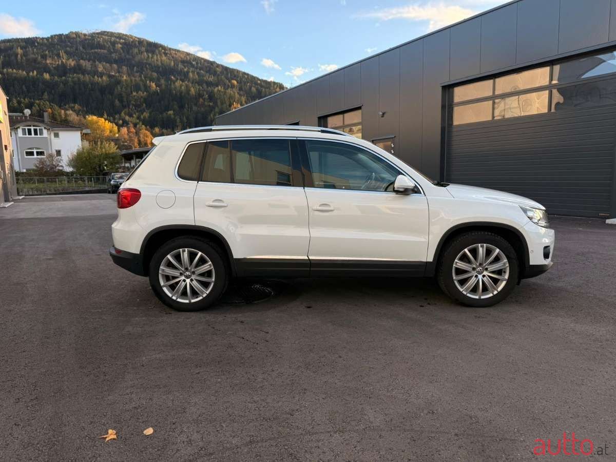 2014' Volkswagen Tiguan photo #5