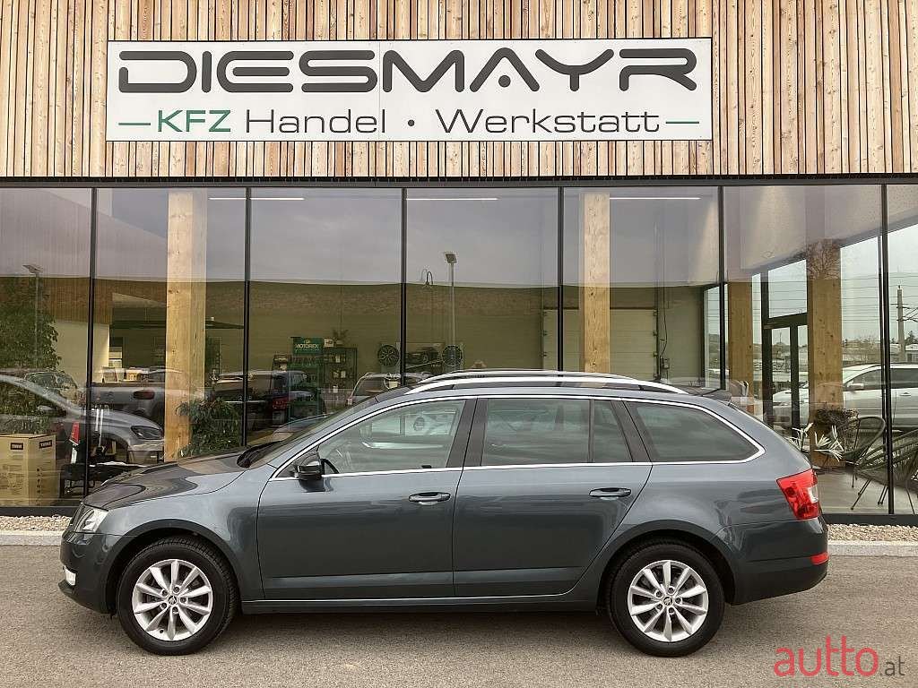 2015' Skoda Octavia photo #2