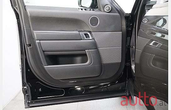 2018' Land Rover Range Rover Sport photo #6