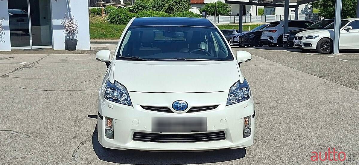 2010' Toyota Prius photo #4