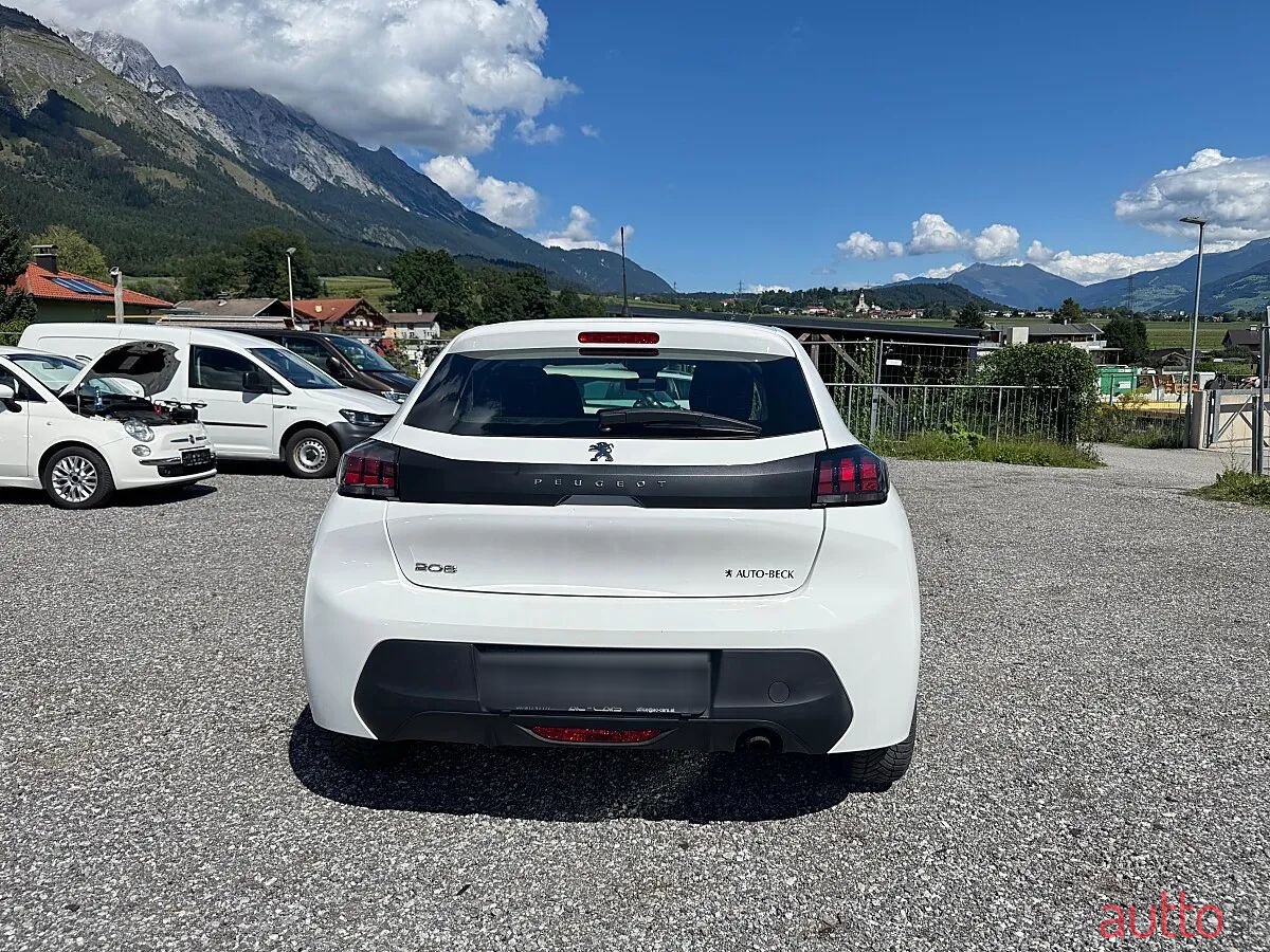 2020' Peugeot 208 photo #5