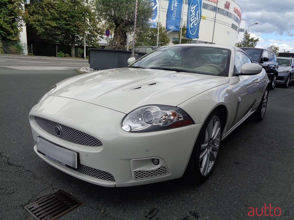 2009' Jaguar XKR photo #1